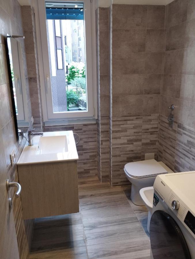 Turro Center Apartment Milan Bagian luar foto